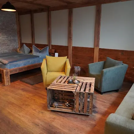 Pensión Mitteltorturm 3*