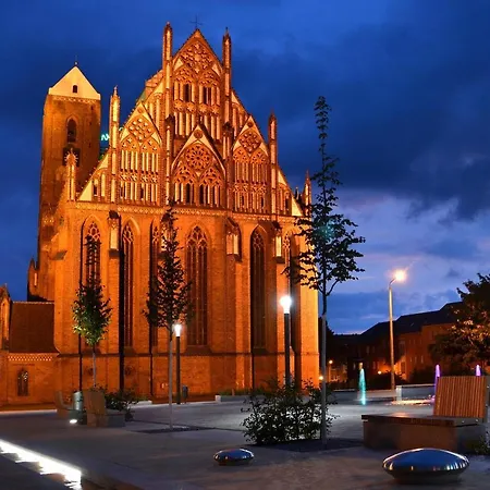 Mitteltorturm برنتسلاو