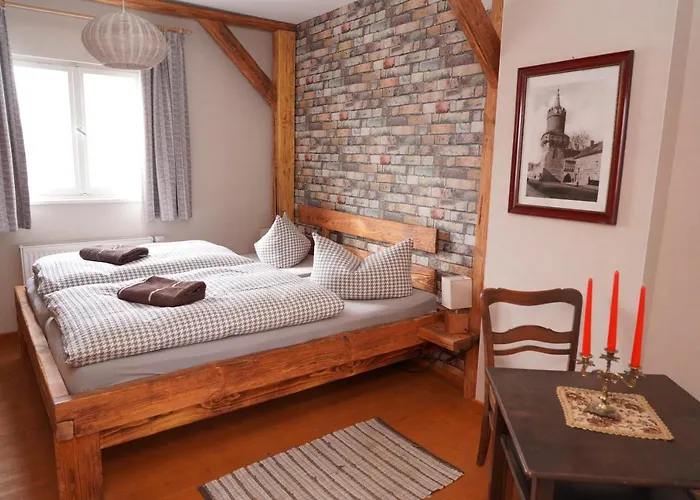 Mitteltorturm بيت ضيافة برنتسلاو